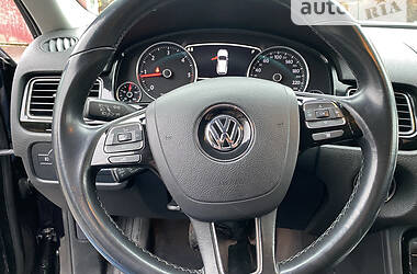 Внедорожник / Кроссовер Volkswagen Touareg 2010 в Тернополе