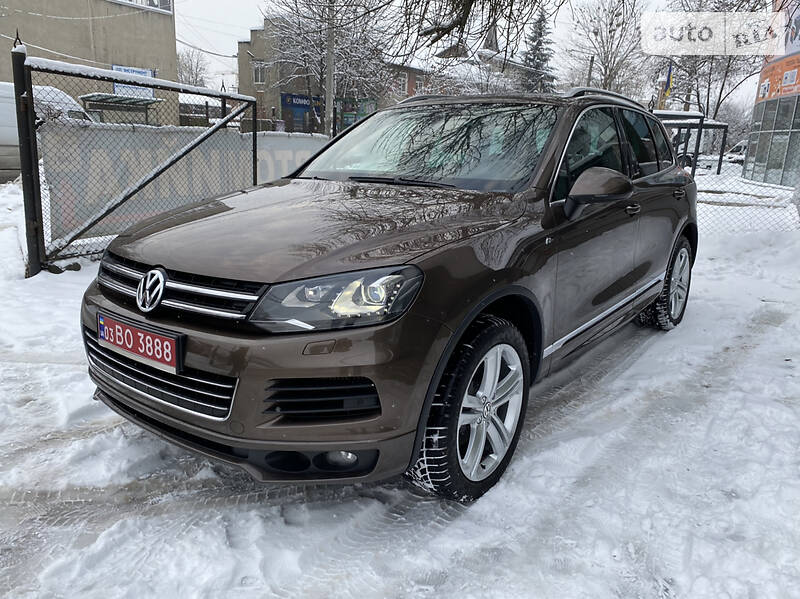 Внедорожник / Кроссовер Volkswagen Touareg 2013 в Ивано-Франковске