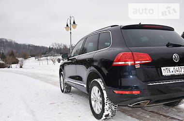 Внедорожник / Кроссовер Volkswagen Touareg 2014 в Киеве