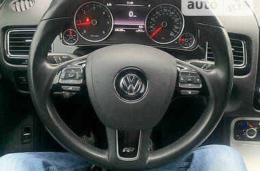 Внедорожник / Кроссовер Volkswagen Touareg 2014 в Тернополе