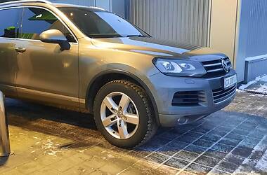 Внедорожник / Кроссовер Volkswagen Touareg 2013 в Черкассах