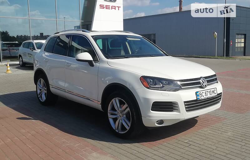 Внедорожник / Кроссовер Volkswagen Touareg 2011 в Львове