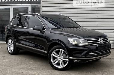 Внедорожник / Кроссовер Volkswagen Touareg 2014 в Киеве