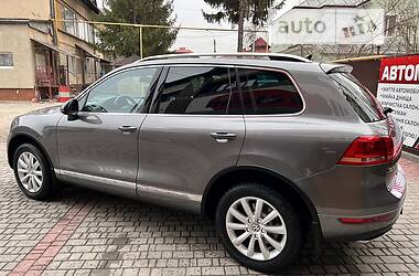 Внедорожник / Кроссовер Volkswagen Touareg 2013 в Ивано-Франковске