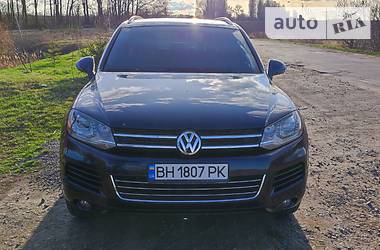 Внедорожник / Кроссовер Volkswagen Touareg 2012 в Литине