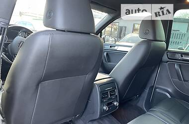 Внедорожник / Кроссовер Volkswagen Touareg 2014 в Тернополе