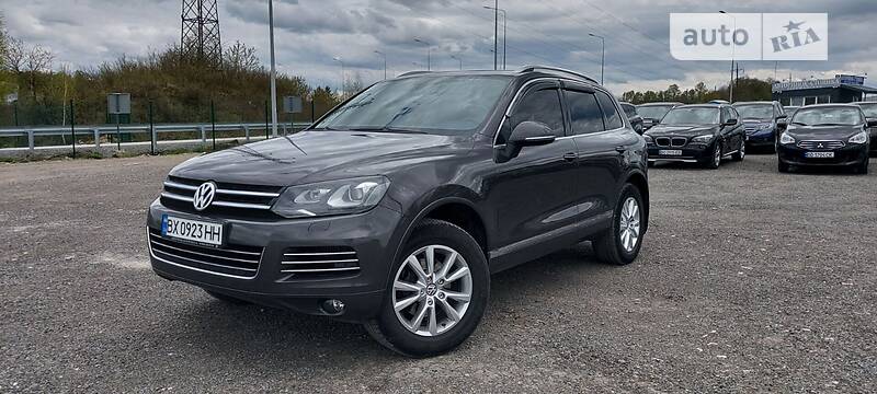 Внедорожник / Кроссовер Volkswagen Touareg 2010 в Тернополе