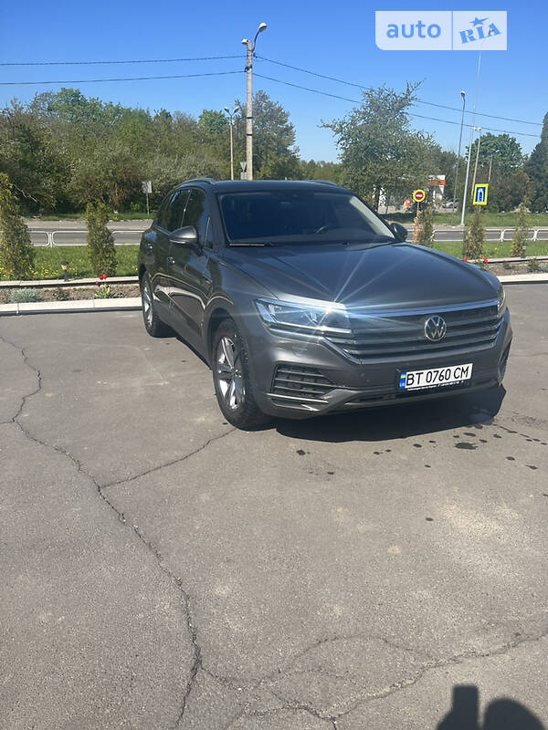 Внедорожник / Кроссовер Volkswagen Touareg 2021 в Томашполе