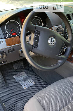 Внедорожник / Кроссовер Volkswagen Touareg 2007 в Луцке