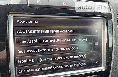 Внедорожник / Кроссовер Volkswagen Touareg 2013 в Виннице