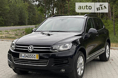 Внедорожник / Кроссовер Volkswagen Touareg 2012 в 