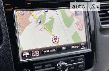 Внедорожник / Кроссовер Volkswagen Touareg 2012 в 