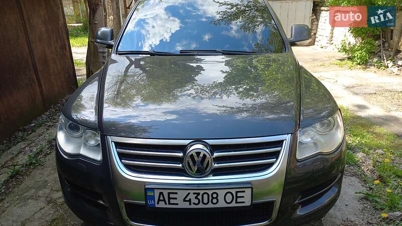 Позашляховик / Кросовер Volkswagen Touareg 2007 в Дніпрі