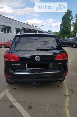 Внедорожник / Кроссовер Volkswagen Touareg 2013 в Броварах