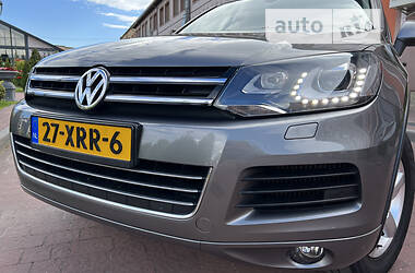 Внедорожник / Кроссовер Volkswagen Touareg 2014 в Стрые