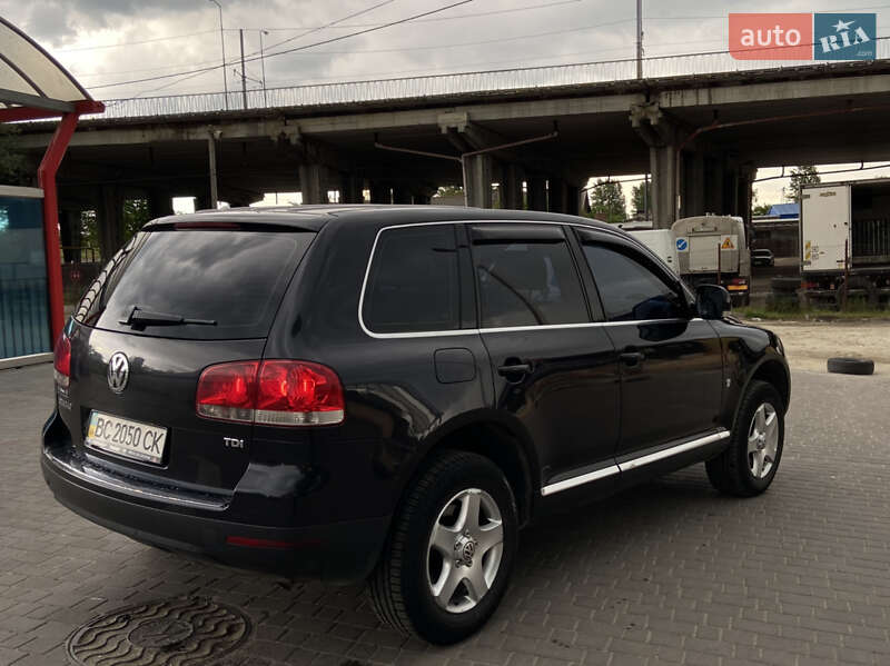 Внедорожник / Кроссовер Volkswagen Touareg 2006 в Львове