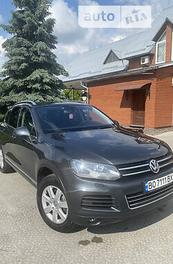 Внедорожник / Кроссовер Volkswagen Touareg 2013 в Кременце