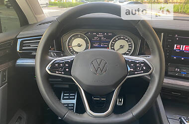 Внедорожник / Кроссовер Volkswagen Touareg 2021 в Киеве