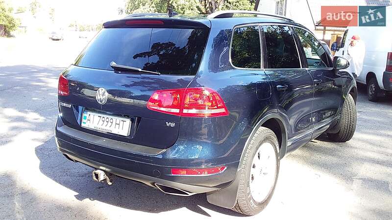Внедорожник / Кроссовер Volkswagen Touareg 2013 в Боярке