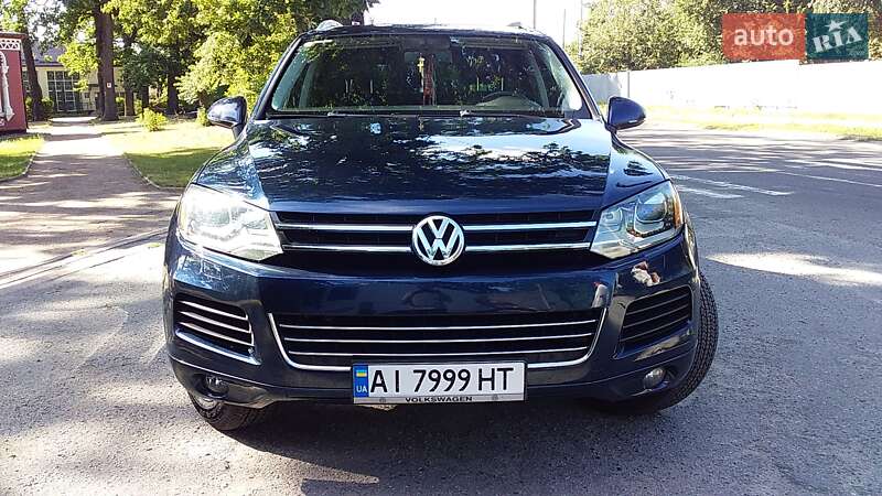Внедорожник / Кроссовер Volkswagen Touareg 2013 в Боярке