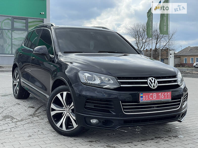 Внедорожник / Кроссовер Volkswagen Touareg 2012 в 