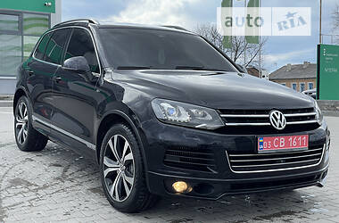 Внедорожник / Кроссовер Volkswagen Touareg 2012 в 