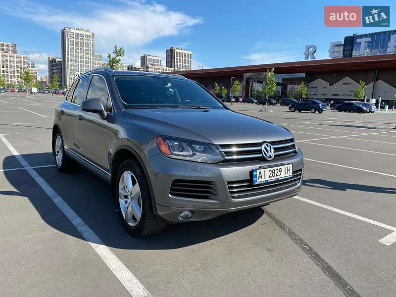 Позашляховик / Кросовер Volkswagen Touareg 2012 в Києві фото 4 Позашляховик / Кросовер Volkswagen Touareg 2012 в Києві