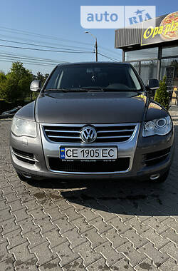 Внедорожник / Кроссовер Volkswagen Touareg 2008 в Черновцах