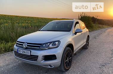 Внедорожник / Кроссовер Volkswagen Touareg 2010 в Тернополе