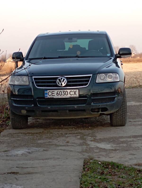 Внедорожник / Кроссовер Volkswagen Touareg 2004 в Вижнице