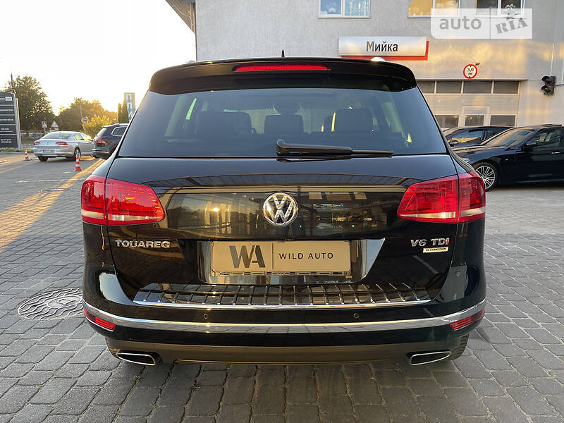 Позашляховик / Кросовер Volkswagen Touareg 2014 в Луцьку