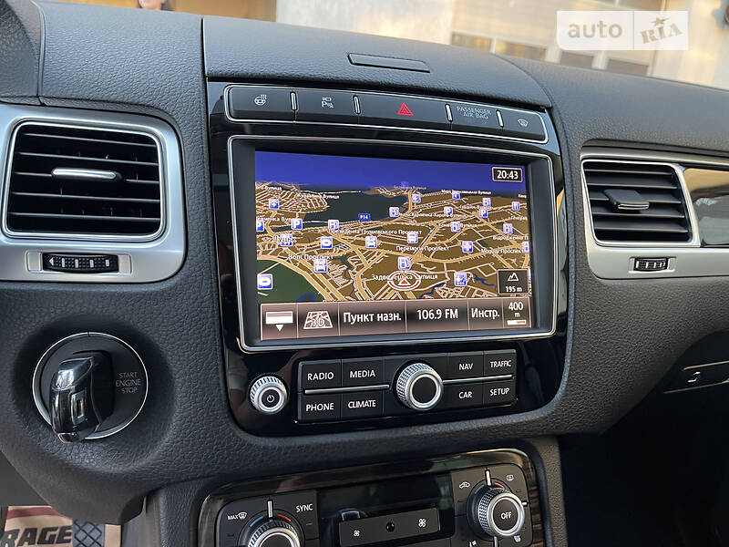 Позашляховик / Кросовер Volkswagen Touareg 2014 в Луцьку