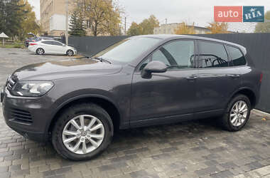Внедорожник / Кроссовер Volkswagen Touareg 2012 в 