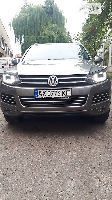 Внедорожник / Кроссовер Volkswagen Touareg 2010 в Львове