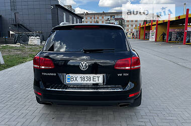 Позашляховик / Кросовер Volkswagen Touareg 2012 в Шепетівці