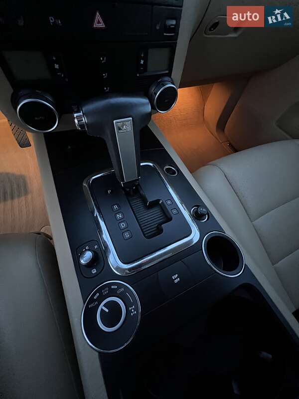 Позашляховик / Кросовер Volkswagen Touareg 2009 в Бродах