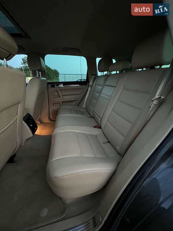 Позашляховик / Кросовер Volkswagen Touareg 2009 в Бродах