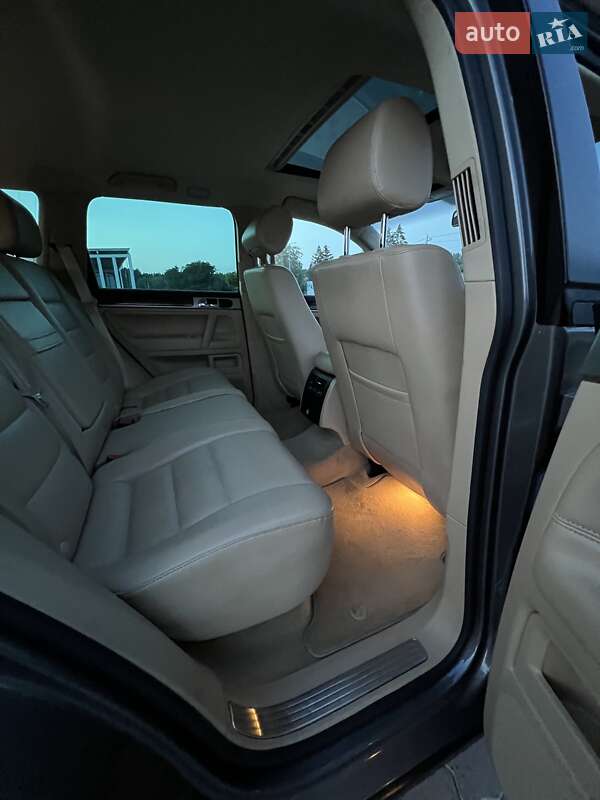 Позашляховик / Кросовер Volkswagen Touareg 2009 в Бродах