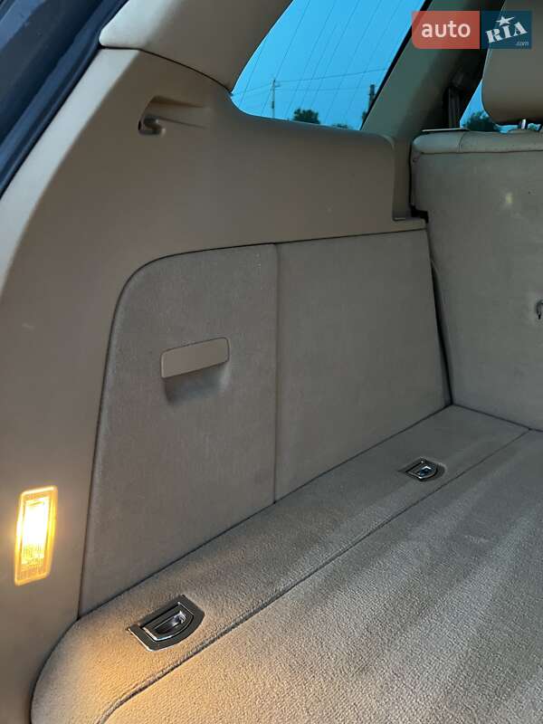 Позашляховик / Кросовер Volkswagen Touareg 2009 в Бродах