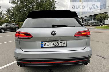 Внедорожник / Кроссовер Volkswagen Touareg 2020 в Киеве