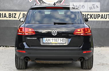 Внедорожник / Кроссовер Volkswagen Touareg 2011 в Бердичеве