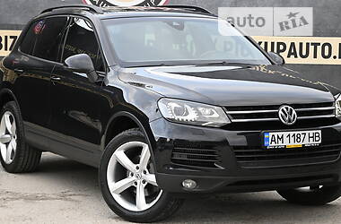 Внедорожник / Кроссовер Volkswagen Touareg 2011 в Бердичеве