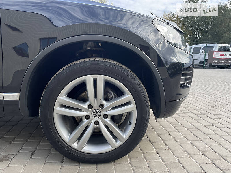 Внедорожник / Кроссовер Volkswagen Touareg 2010 в Бердичеве
