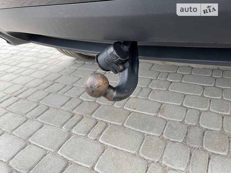 Внедорожник / Кроссовер Volkswagen Touareg 2010 в Бердичеве