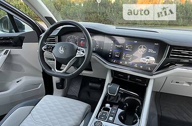 Внедорожник / Кроссовер Volkswagen Touareg 2020 в 
