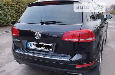 Внедорожник / Кроссовер Volkswagen Touareg 2014 в Белой Церкви