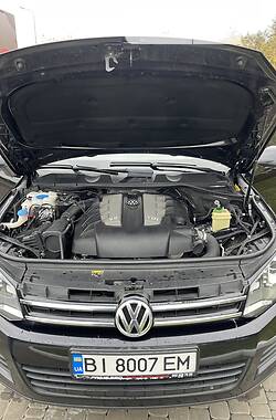 Позашляховик / Кросовер Volkswagen Touareg 2014 в Пирятині