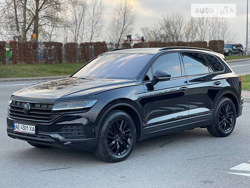 Внедорожник / Кроссовер Volkswagen Touareg 2021 в Киеве