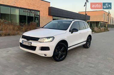 Позашляховик / Кросовер Volkswagen Touareg 2012 в Хмельницькому