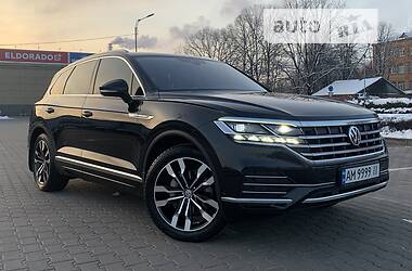 Внедорожник / Кроссовер Volkswagen Touareg 2018 в Житомире